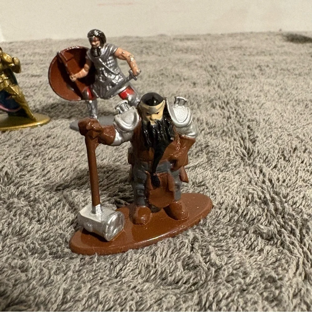 JADA Dungeon Dragon Figures D&D 1/65 Fighter Paladin Drow Elf Rogue Dwarf Cleric